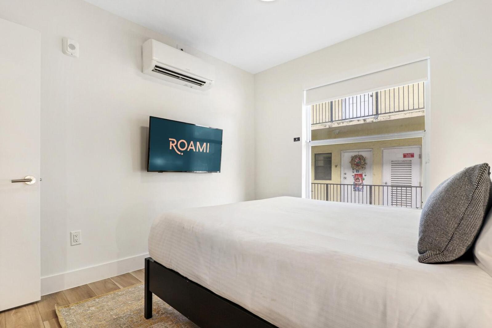 Апартаменты Roami At The Carmela Майами-Бич Номер фото